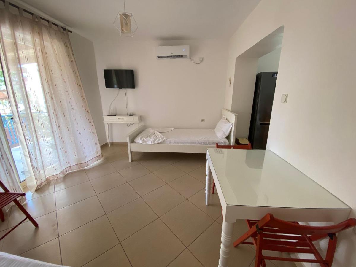 88 Apartment Himare Exterior foto